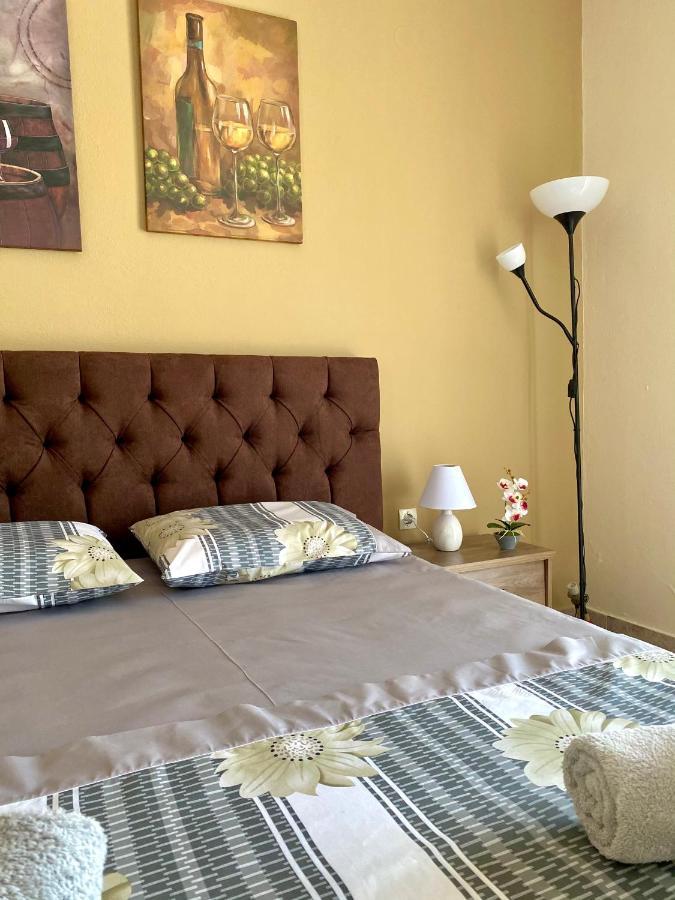 Theodora'S Studios Repanidhion Extérieur photo